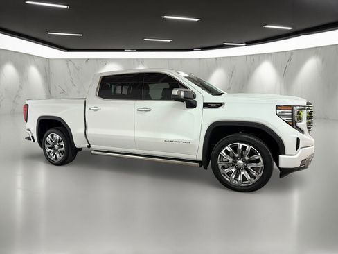 Used 2024 GMC Sierra 1500 Denali w/ Denali Reserve Package image 7