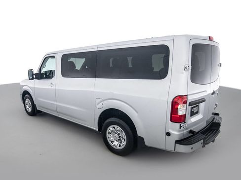 Used 2016 Nissan NV 3500 SL image 7