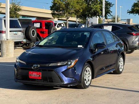 Used 2024 Toyota Corolla LE FWD image 7