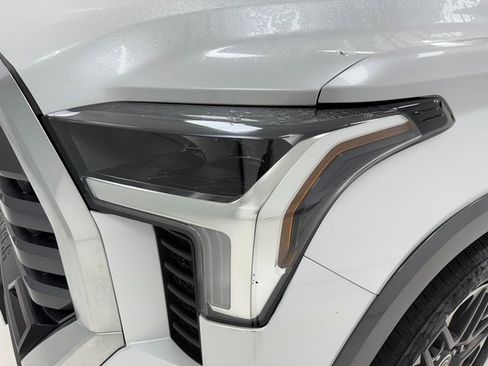 Used 2022 Toyota Tundra Limited image 6