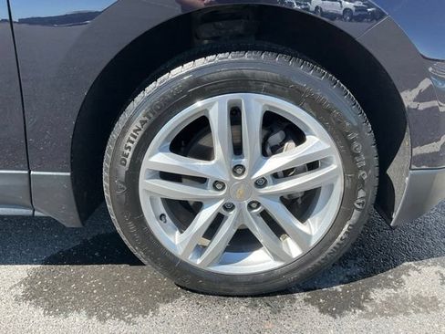 Used 2020 Chevrolet Equinox Premier AWD/4WD image 18