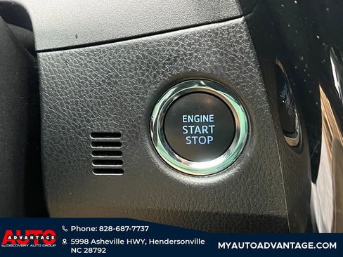 Used 2019 Toyota Corolla SE image 12