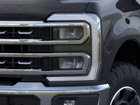 New 2026 Ford F350 XLT w/ XLT Premium Package AWD/4WD image 18