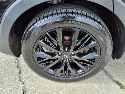 Used 2021 Kia Telluride SX w/ SX Prestige Package image 9