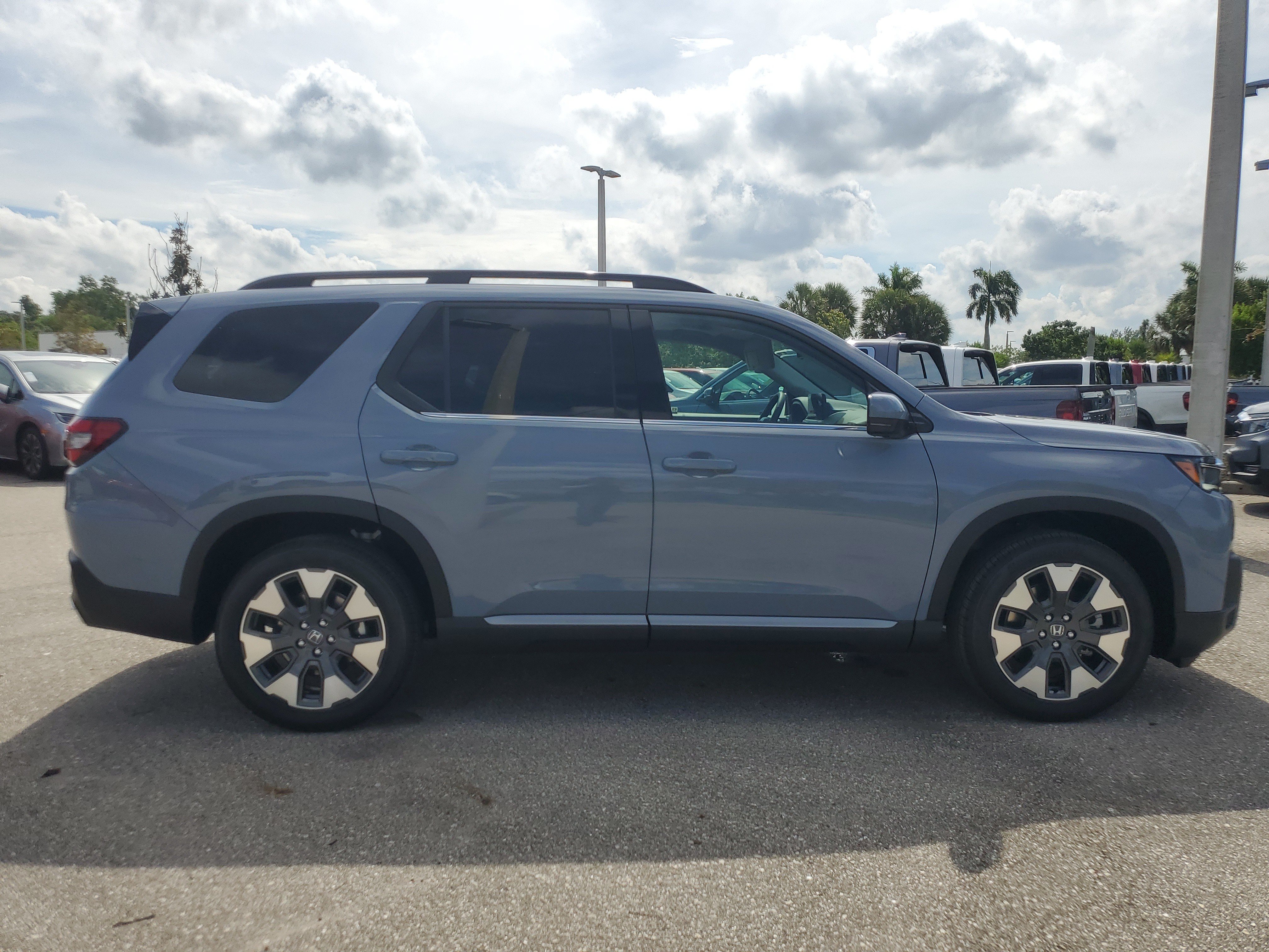 New 2026 Honda Pilot Elite image 7