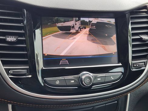 Used 2021 Chevrolet Trax LS FWD image 19