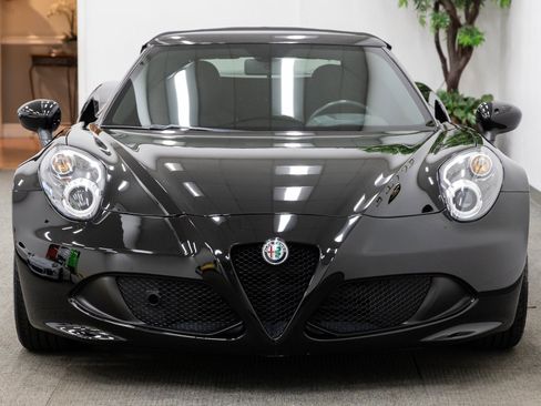 Used 2018 Alfa Romeo 4C Spider w/ Convenience Group - Spider image 10