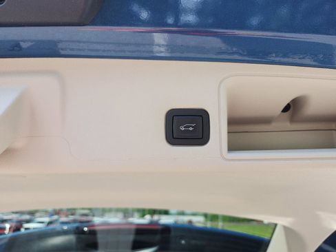 Certified 2024 GMC Terrain Denali w/ Denali Premium Package AWD/4WD image 12