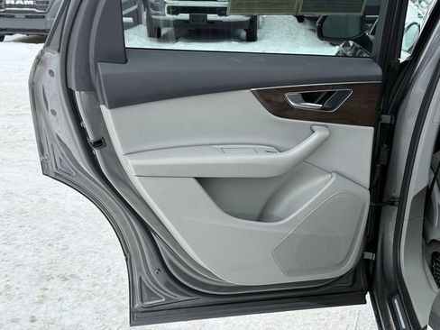 Used 2022 Audi Q7 2.0T Premium w/ Convenience Package image 17