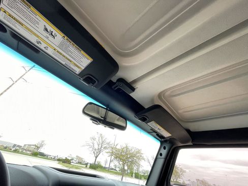 Used 2015 Jeep Wrangler Sahara AWD/4WD image 21