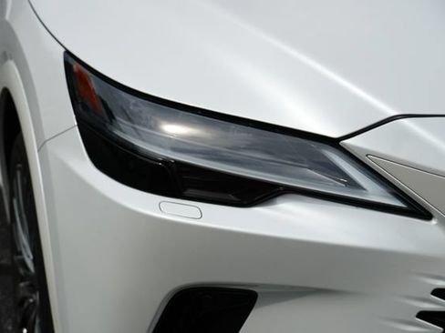 Used 2024 Lexus RX 350 w/ Convenience Package AWD/4WD image 3