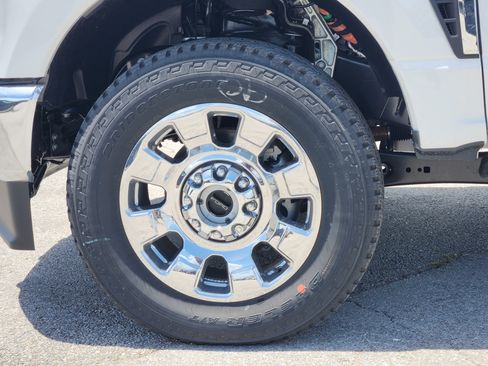 New 2026 Ford F250 King Ranch w/ Chrome Package AWD/4WD image 8