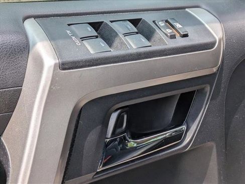 Used 2015 Toyota 4Runner Limited image 2