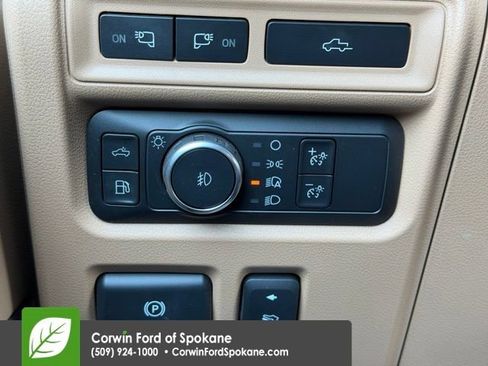 Used 2021 Ford F150 Lariat w/ Equipment Group 502A High AWD/4WD image 29