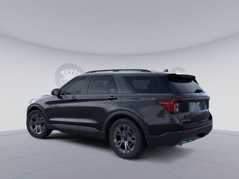New 2026 Ford Explorer Active image 5