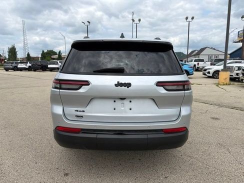 Used 2023 Jeep Grand Cherokee L Laredo AWD/4WD image 4