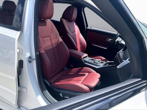 Used 2023 BMW 330i Sedan w/ Driving Assistance Package RWD image 8