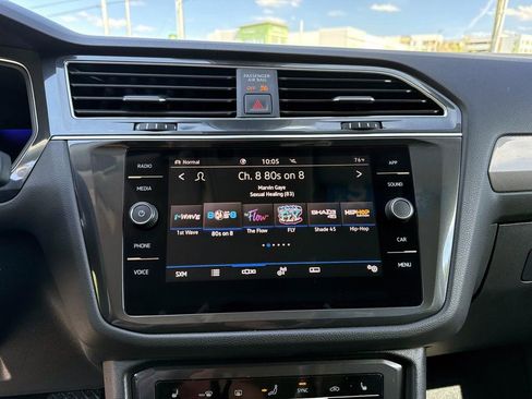 Used 2022 Volkswagen Tiguan SE AWD/4WD image 12