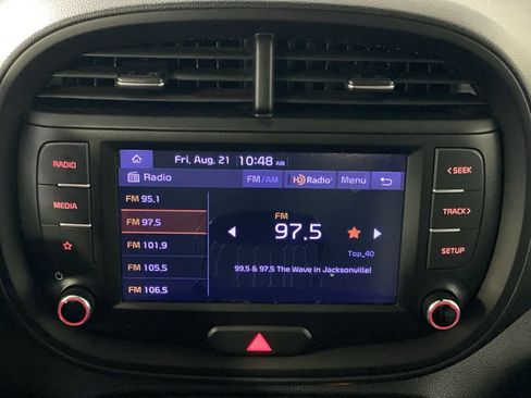 Used 2022 Kia Soul LX w/ Technology Package FWD image 18
