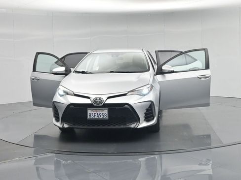 Used 2017 Toyota Corolla SE w/ Carpet Mat Package (TMS) FWD image 31