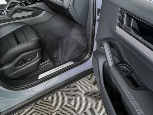 New 2026 Porsche Cayenne AWD/4WD image 26