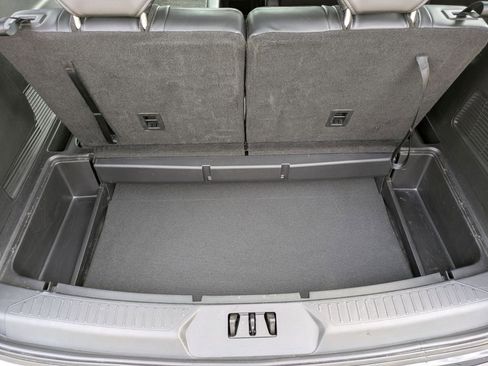 Used 2021 Ford Explorer XLT w/ Equipment Group 202A image 34