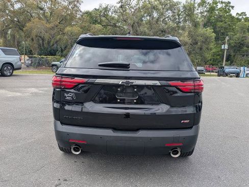 Used 2023 Chevrolet Traverse RS FWD image 7