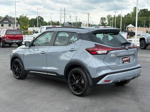Used 2024 Nissan Kicks SR w/ SR Premium Package FWD image 28