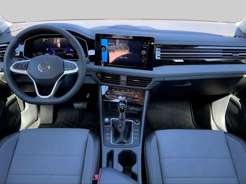 New 2026 Volkswagen Jetta SE FWD image 5