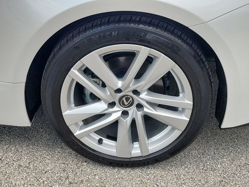 Used 2024 Lexus RC 300 RWD image 5