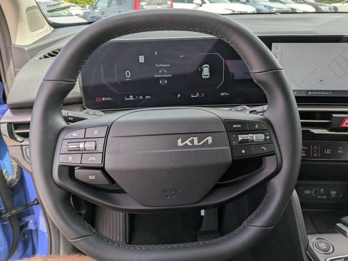 Certified 2026 Kia Sportage SX FWD image 31