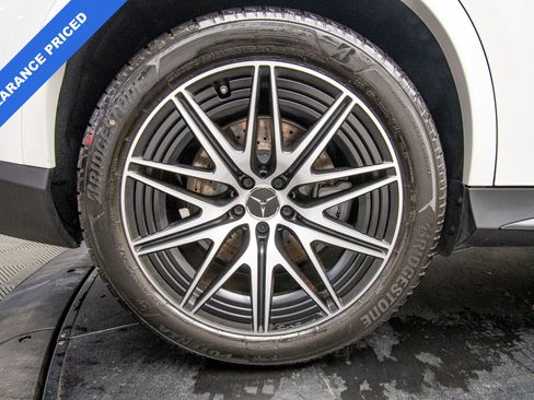 Used 2025 Mercedes-Benz GLC 43 AMG 4MATIC image 38