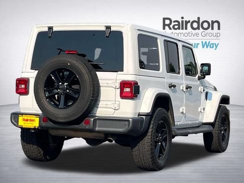 Used 2020 Jeep Wrangler Unlimited Sahara AWD/4WD image 5