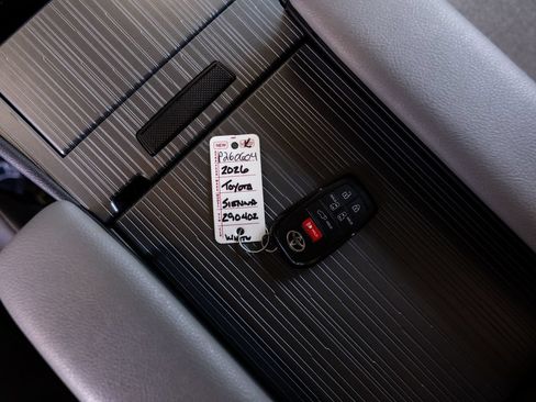 Used 2026 Toyota Sienna LE FWD image 26
