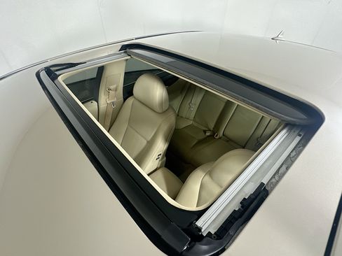 Used 2010 Lexus LS 460 RWD image 26