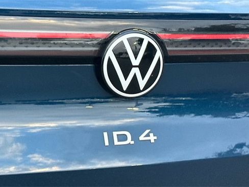 Used 2023 Volkswagen ID.4 Pro image 34