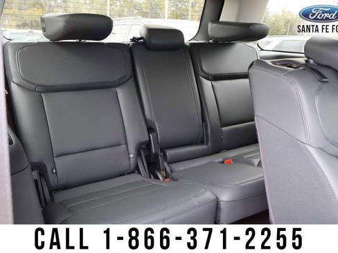 New 2026 Ford Expedition Active image 25