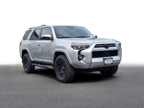 Used 2022 Toyota 4Runner SR5 image 1