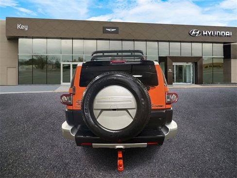 Used 2013 Toyota FJ Cruiser 4WD image 7