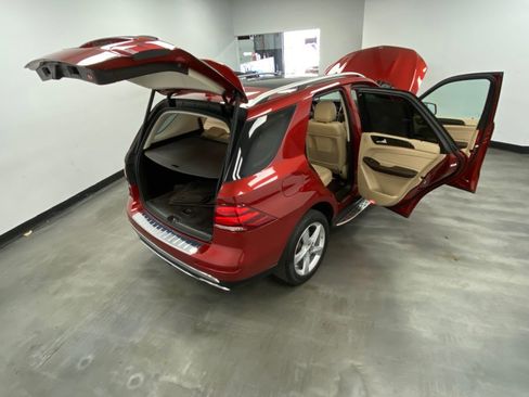 Used 2017 Mercedes-Benz GLE 350 4MATIC w/ Premium 2 Package image 53