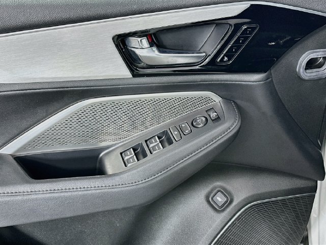 Used 2024 Acura MDX SH-AWD image 24