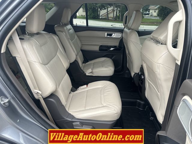 Used 2021 Ford Explorer Platinum w/ Equipment Group 601A AWD/4WD image 39