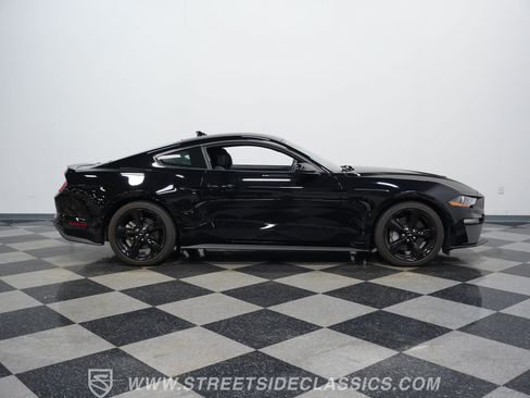 Used 2021 Ford Mustang GT w/ Black Accent Package RWD image 15