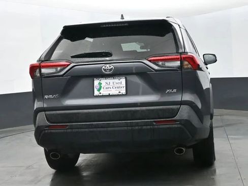 Used 2024 Toyota RAV4 XLE FWD image 8