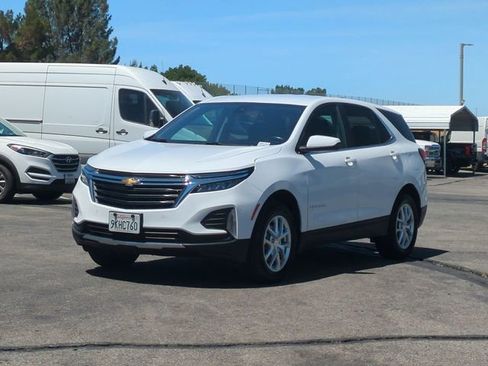 Used 2024 Chevrolet Equinox LT AWD/4WD image 4