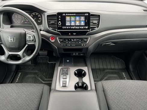 Used 2025 Honda Ridgeline Sport image 30