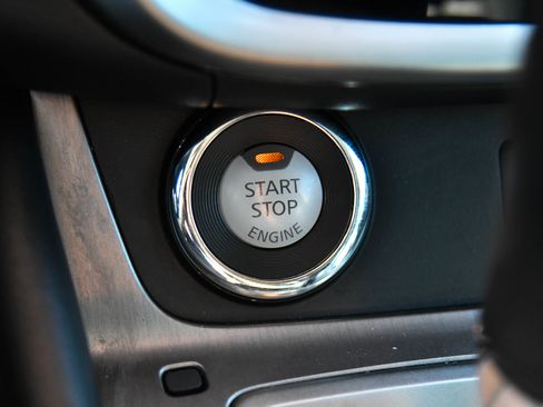 Used 2023 Nissan Murano SV image 26