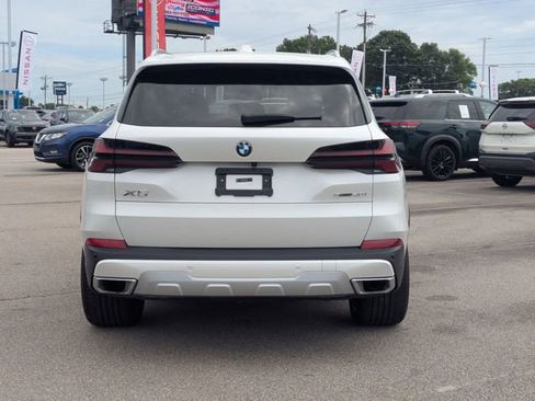 Used 2024 BMW X5 sDrive40i w/ Premium Package RWD image 4