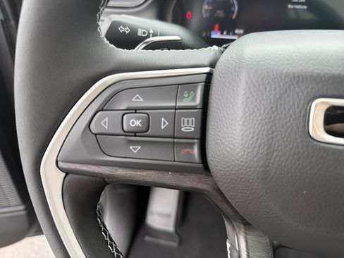 New 2026 Jeep Grand Cherokee L 2WD image 30