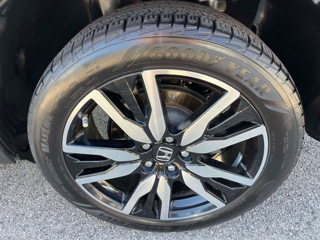 Used 2019 Honda Pilot Elite image 38